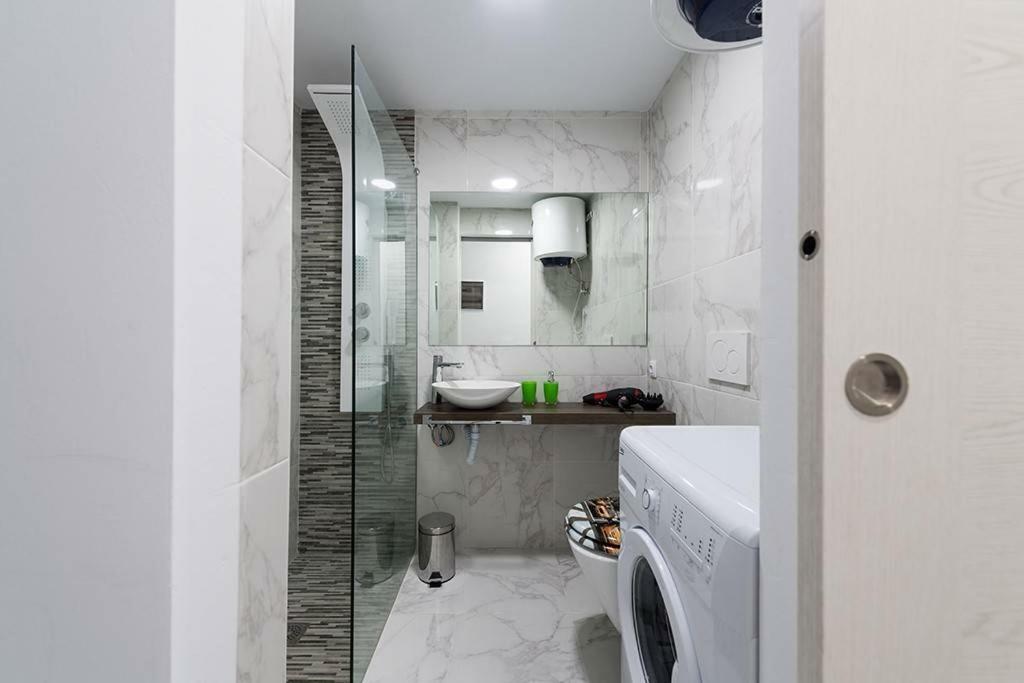 5 Min Walk From Yumbo 208 Apartment Плая дел Инглес Екстериор снимка